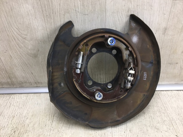 Колодки стоянкового гальма 44000EG06A NISSAN