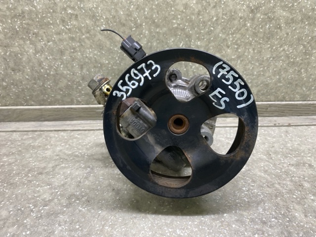 Насос рульового механізму 4431033170 TOYOTA