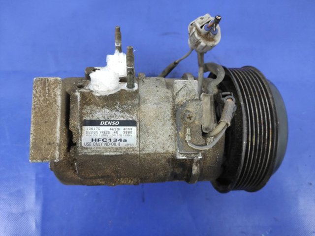 Компресор кондиціонера 4472204063 TOYOTA