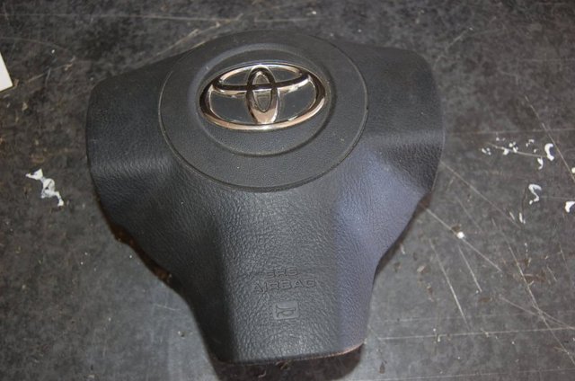 Подушка в кермі 4513042100B0 TOYOTA