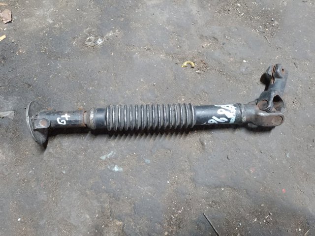 Вал рульової колонки, нижній 4520360120 TOYOTA