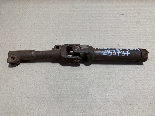 Рульовий кардан нижній 4526012710 TOYOTA