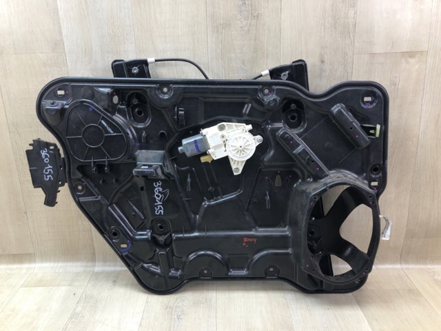Мотор склопідйомника водійських дверей 4589153AA CHRYSLER