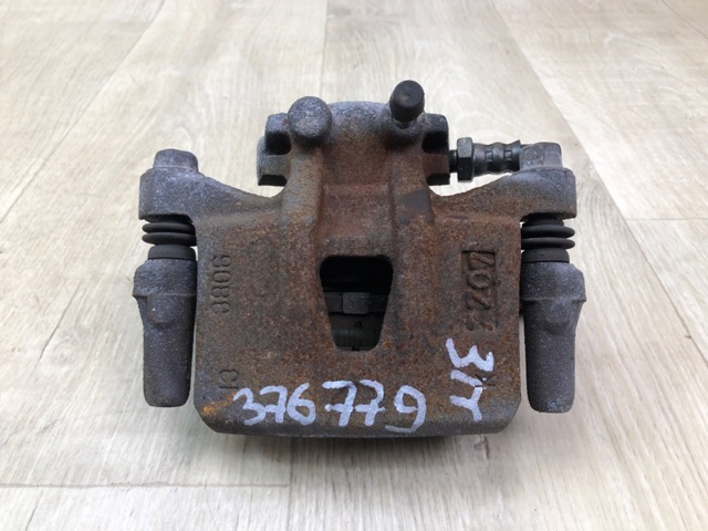 Супорт гальмівний задній правий 4605A264 MITSUBISHI