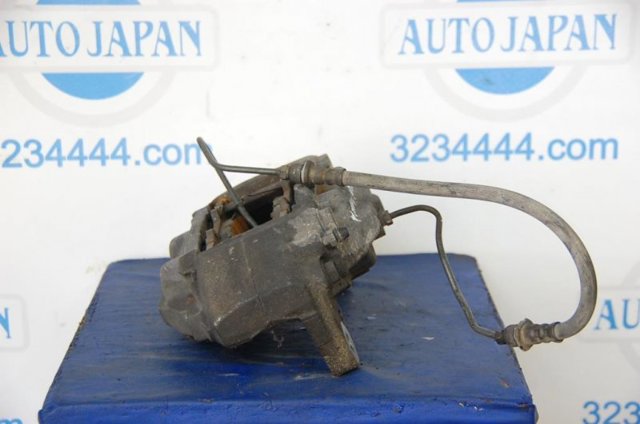 Супорт гальмівний, передній, правий 477300C030 TOYOTA