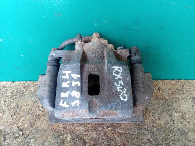 Супорт гальмівний, передній, правий 477300E010 TOYOTA