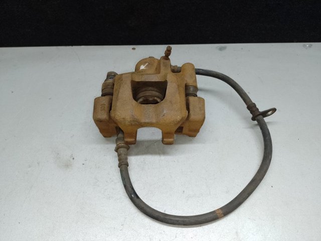 Супорт гальмівний задній правий 4773033210 TOYOTA