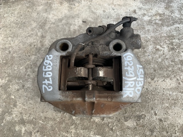 Супорт гальмівний задній правий 4773050160 TOYOTA