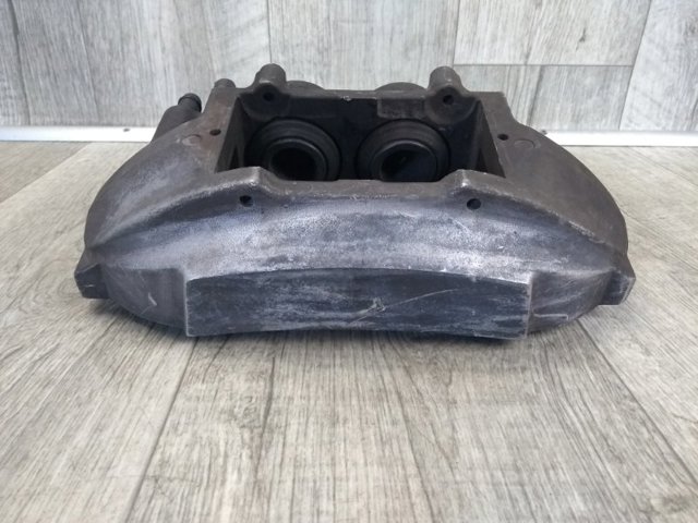 Супорт гальмівний, передній, лівий 4775050210 TOYOTA
