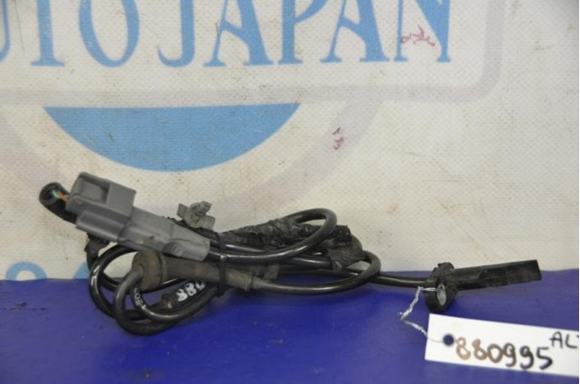Датчик ABS задній правий 47900ZX70A NISSAN