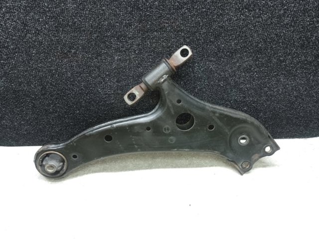 Поперечний важіль 480690T010 TOYOTA