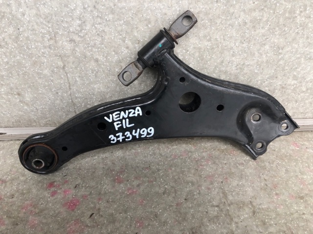 Лівий важіль передній нижній підвіски 480690T011 TOYOTA