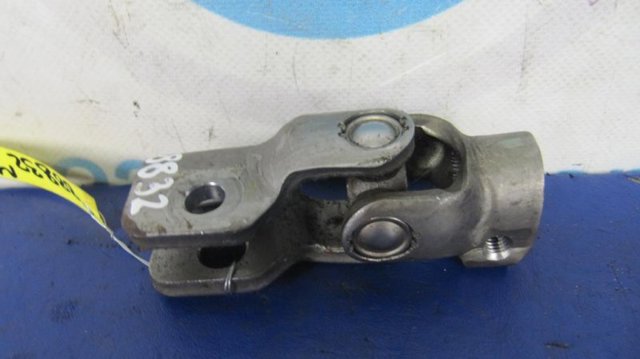 Кардан вала рульової колонки, нижній 48080EG000 NISSAN