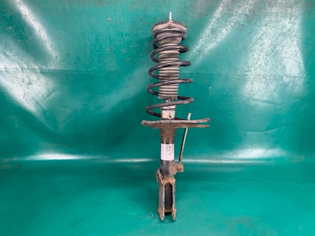 Пружина задня 4823106380 TOYOTA