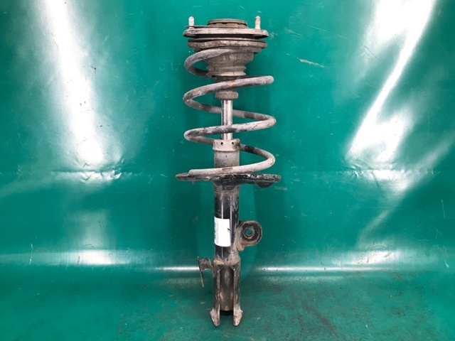 Стійка передня права 4851080284 TOYOTA