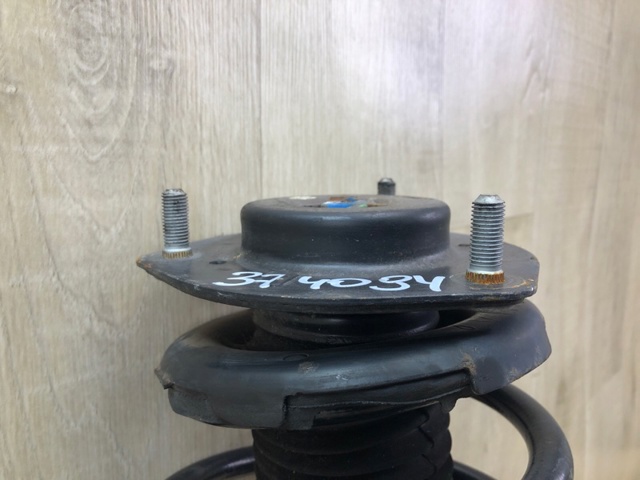 Стійка передня права 4851080486 TOYOTA