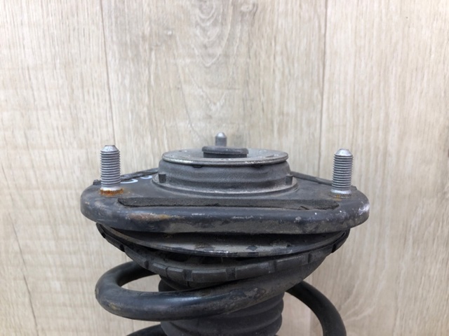 Стійка передня права 4851080626 TOYOTA