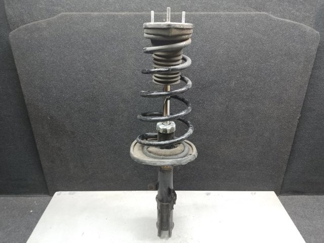 Амортизатор задній, правий 4853039885 TOYOTA