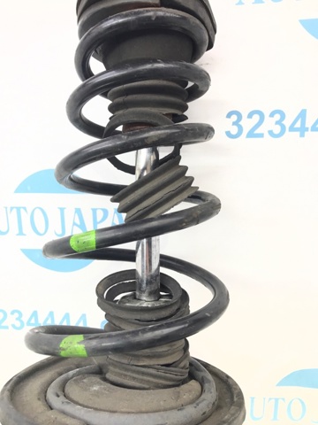 Амортизатор задній, правий 4853089025 TOYOTA