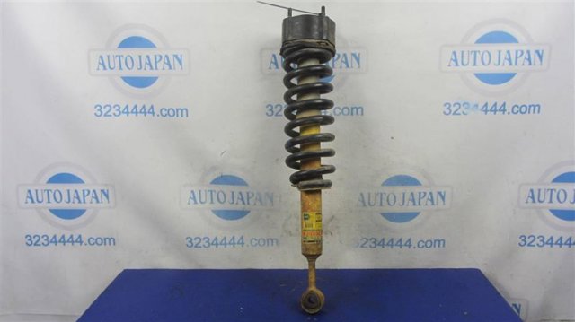 Кріплення переднього амортизатора 486090C030 TOYOTA