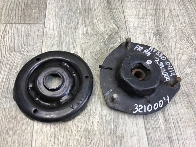 Кріплення переднього амортизатора 486090E010 TOYOTA