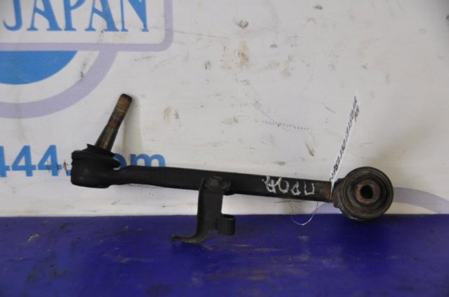 Балансир задній правий 4870553020 TOYOTA