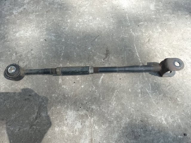 Балансир задній правий 4873007020 TOYOTA