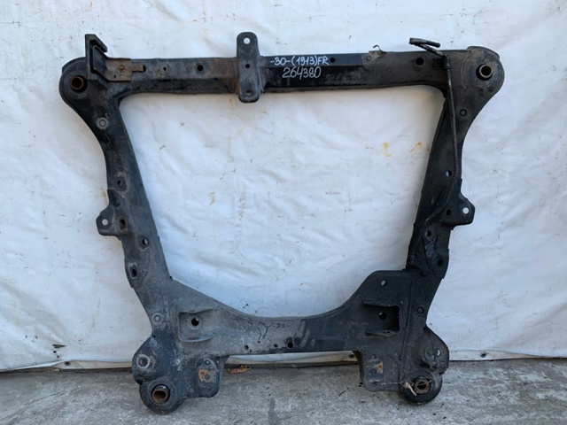 Підрамник передній 5110006050 TOYOTA