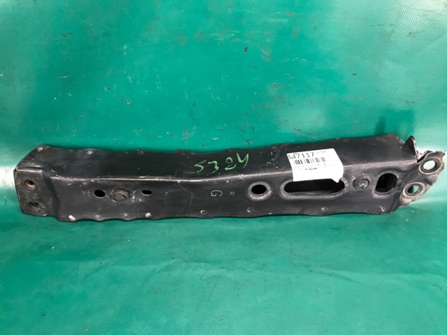 Балка передньої підвіски (підрамник), передня 5110742020 TOYOTA