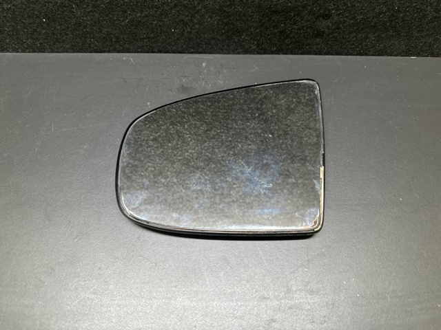 Дзеркальний елемент лівий 51167174987 BMW
