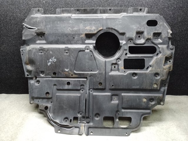 Щит запобіжний Toyota Prius