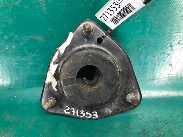 Кріплення переднього амортизатора 5168236AB CHRYSLER