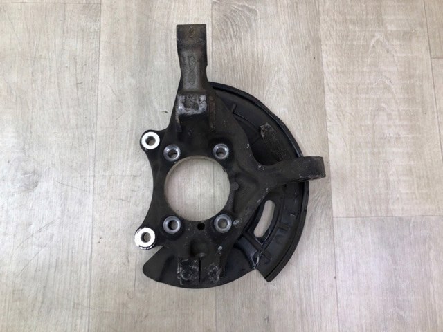 Цапфа поворотна права 51711F6000 HYUNDAI