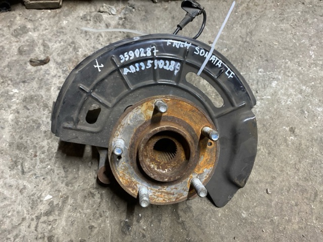 Кулак поворотний передній лівий 51715C1000 HYUNDAI