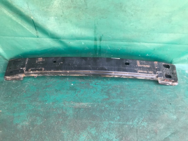 Шина бампера переднього 5202106040 TOYOTA