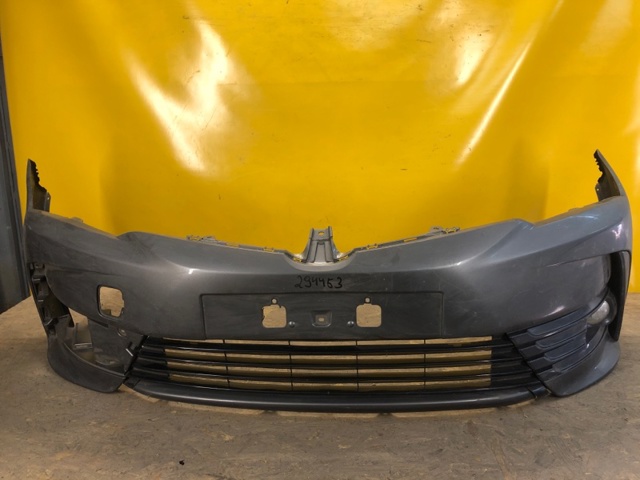 Буфер (бампер) передній 5211902F30 TOYOTA