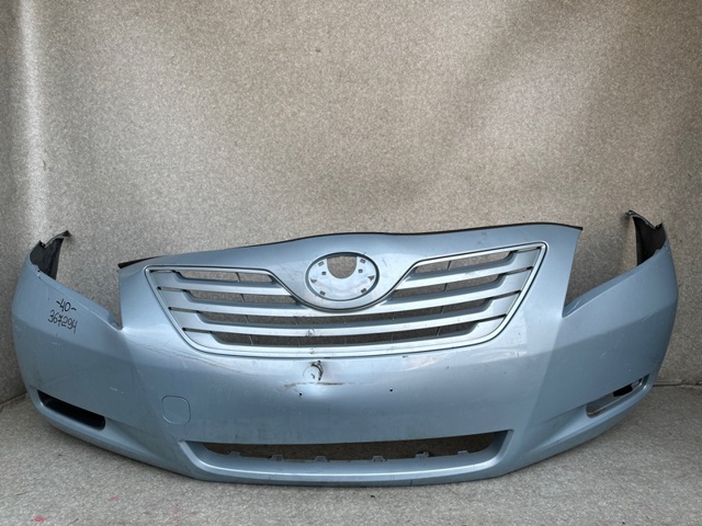 Буфер (бампер) передній 5211933410 TOYOTA