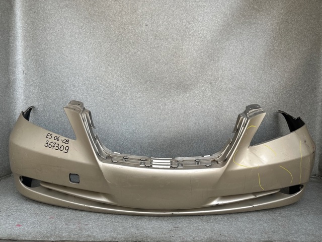 Буфер (бампер) передній 5211933945 TOYOTA
