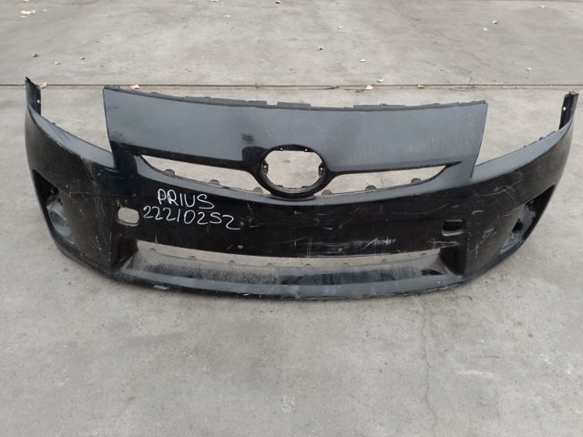 Бампер передній 5211947917 TOYOTA