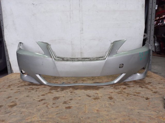 Буфер (бампер) передній 5211953913 TOYOTA
