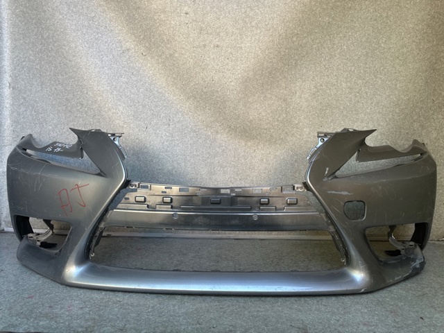 Бампер передній в зборі 521195E904 TOYOTA