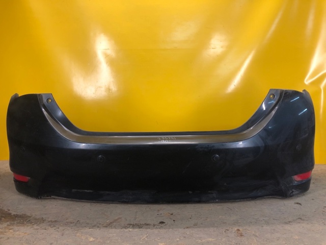 Бампер задній 5215902A20 TOYOTA
