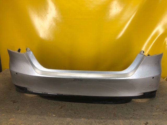 Буфер (бампер) задній 5215933390 TOYOTA