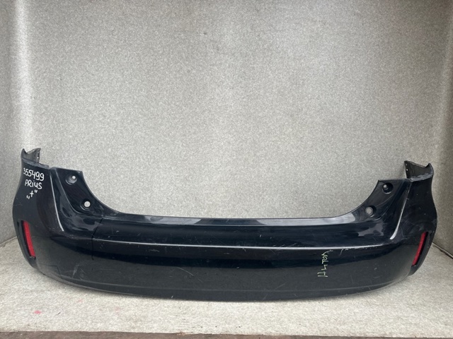 Бампер задній 5215947909 TOYOTA
