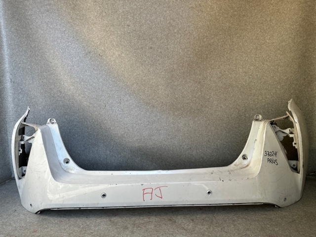 Буфер (бампер) задній 5215947915 TOYOTA