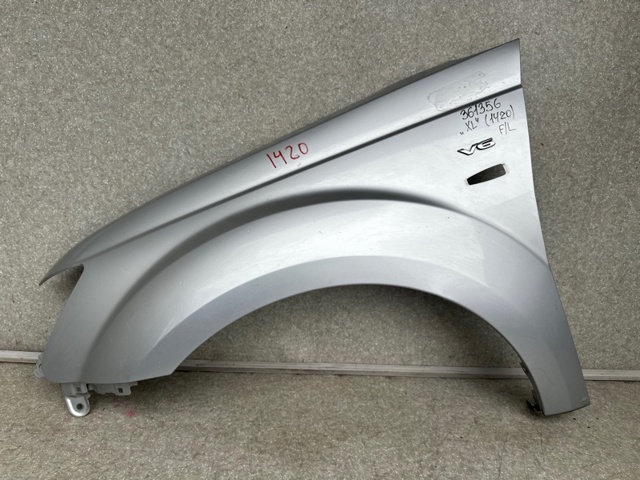 Бічна частина передня ліва 5220C673 MITSUBISHI