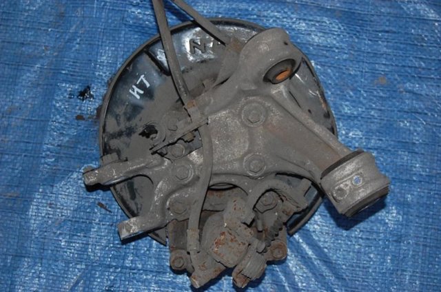 Кулак поворотний лівий 52215SNAA50 HONDA