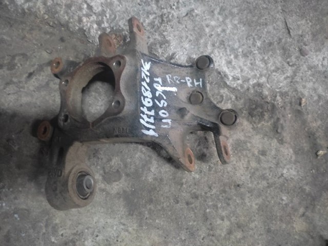 Кулак поворотний правий 52720D3000 HYUNDAI