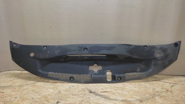 Накладка верхня передній панелі / супорта радіатора 5329530121 TOYOTA