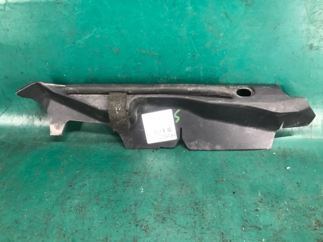 Ущільнювач капота 5338978011 TOYOTA
